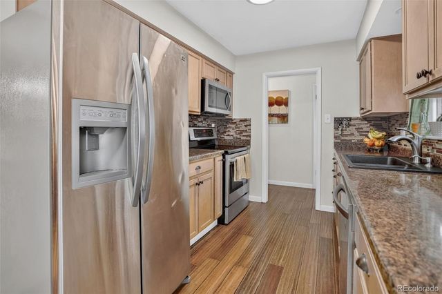 647 W Valleyview Avenue, Littleton, CO 80120