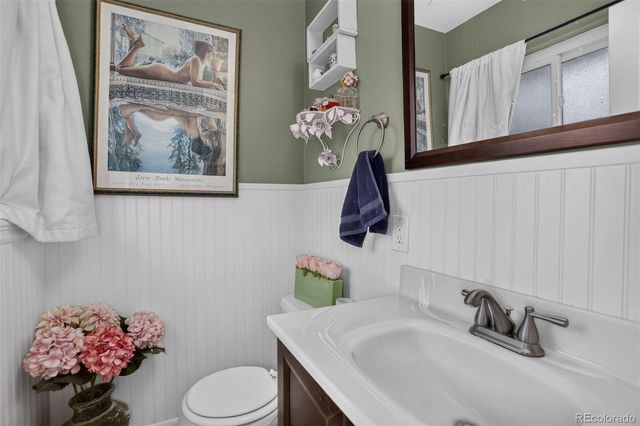 647 W Valleyview Avenue, Littleton, CO 80120