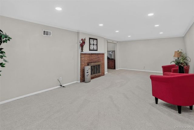 647 W Valleyview Avenue, Littleton, CO 80120