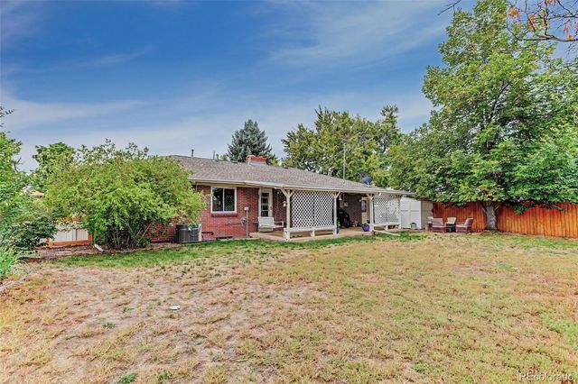 647 W Valleyview Avenue, Littleton, CO 80120