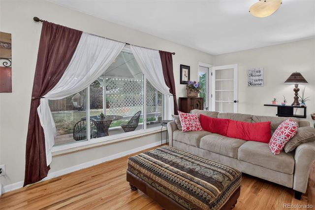647 W Valleyview Avenue, Littleton, CO 80120