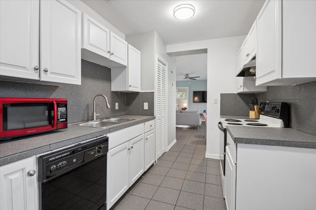 1123 NE 14th Avenue 2, Fort Lauderdale, FL 33304