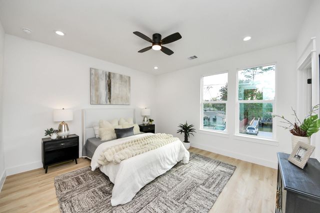 7909 Lynette Street, Houston, TX 77028