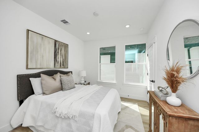 7909 Lynette Street, Houston, TX 77028