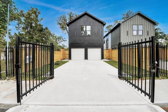 7909 Lynette Street, Houston, TX 77028