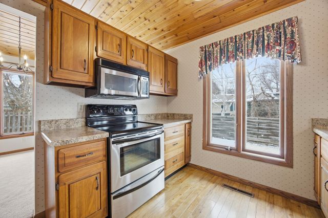 318 Dale Avenue, Moorhead, MN 56560