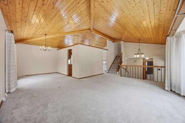 318 Dale Avenue, Moorhead, MN 56560