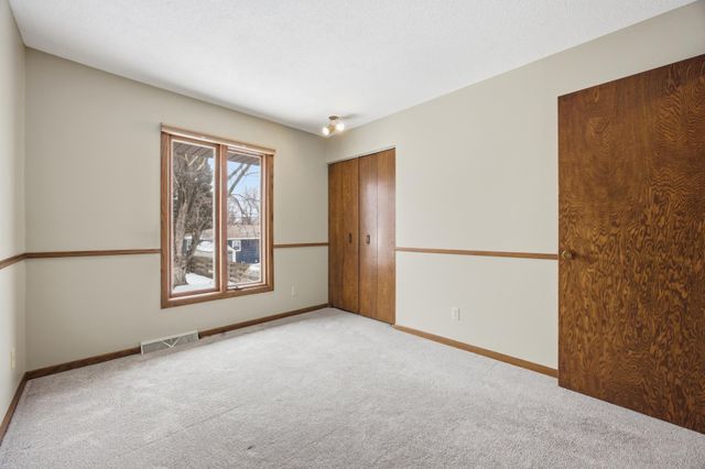 318 Dale Avenue, Moorhead, MN 56560