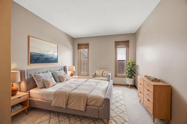 318 Dale Avenue, Moorhead, MN 56560