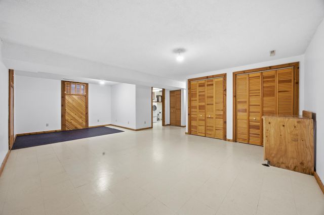 318 Dale Avenue, Moorhead, MN 56560