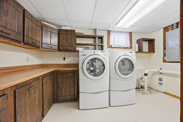 318 Dale Avenue, Moorhead, MN 56560