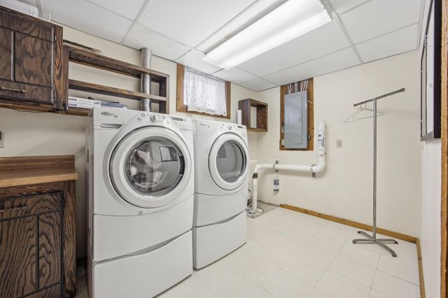 318 Dale Avenue, Moorhead, MN 56560