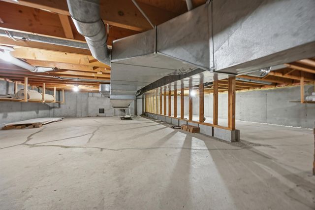 318 Dale Avenue, Moorhead, MN 56560