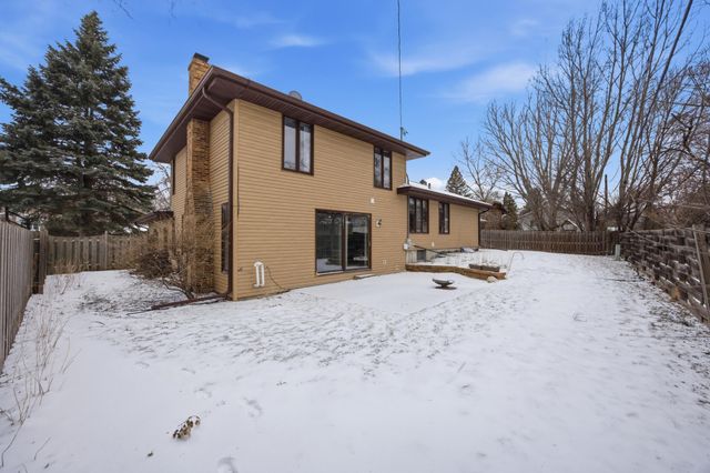 318 Dale Avenue, Moorhead, MN 56560