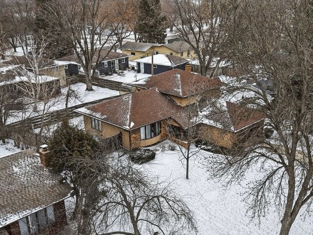 318 Dale Avenue, Moorhead, MN 56560