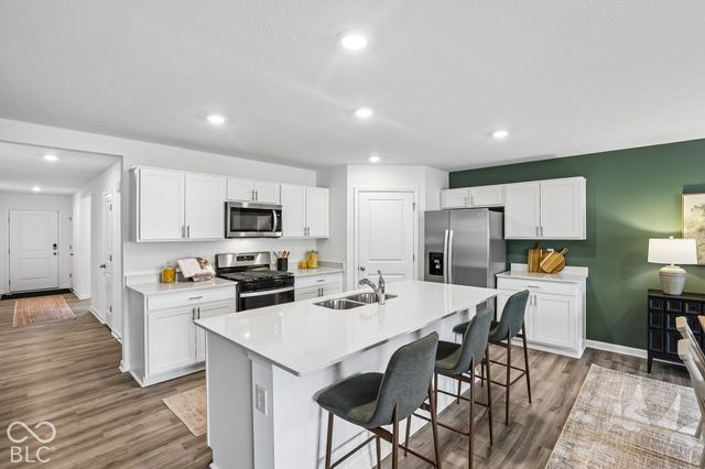 8617 Sand Dunes Avenue, Indianapolis, IN 46113