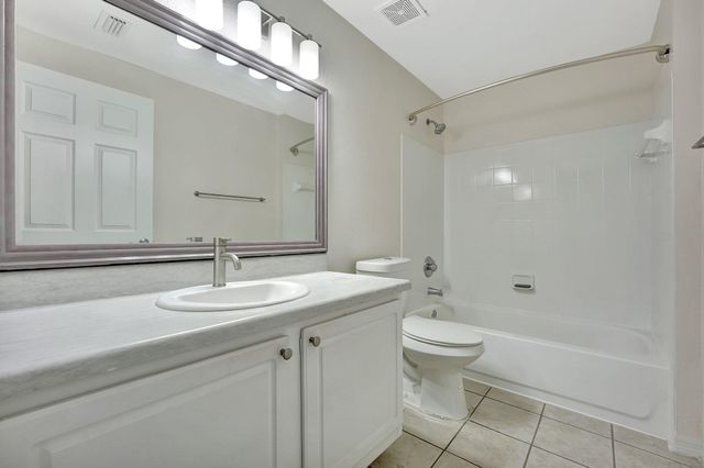 15055 Michelangelo Boulevard 208, Delray Beach, FL 33446