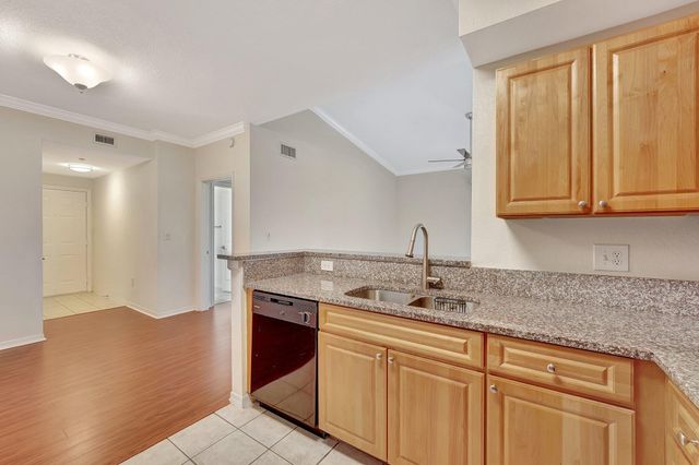 15055 Michelangelo Boulevard 208, Delray Beach, FL 33446