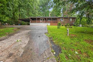 108 Linda Lane, Marietta, SC 29640