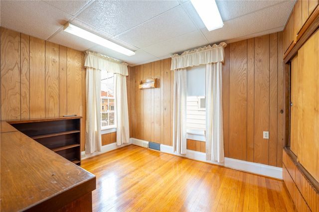 608 Fairmont St, Latrobe, PA 15650