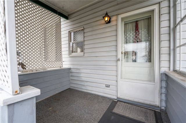 608 Fairmont St, Latrobe, PA 15650