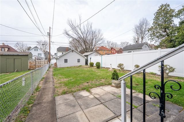 608 Fairmont St, Latrobe, PA 15650
