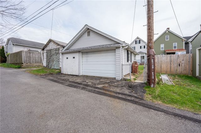 608 Fairmont St, Latrobe, PA 15650