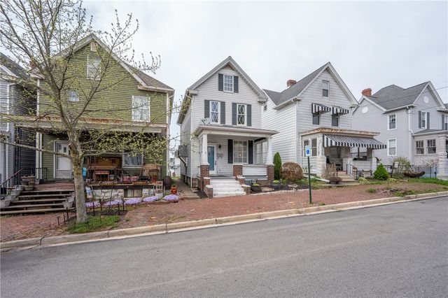 608 Fairmont St, Latrobe, PA 15650