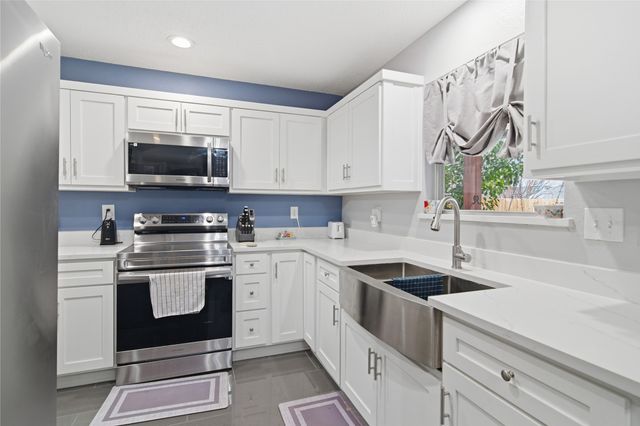 605 Plainview Drive, Mansfield, TX 76063