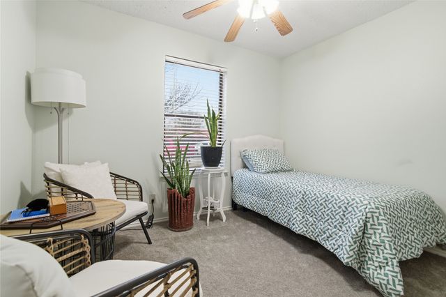 605 Plainview Drive, Mansfield, TX 76063