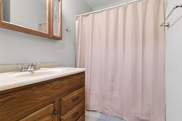 605 Plainview Drive, Mansfield, TX 76063