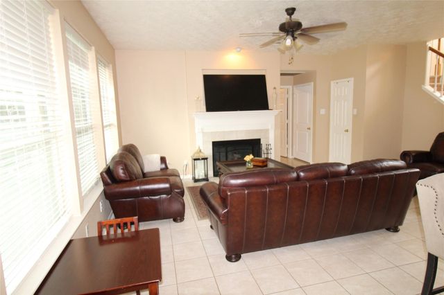 11406 Oak Lake Vista Court, Sugar Land, TX 77498