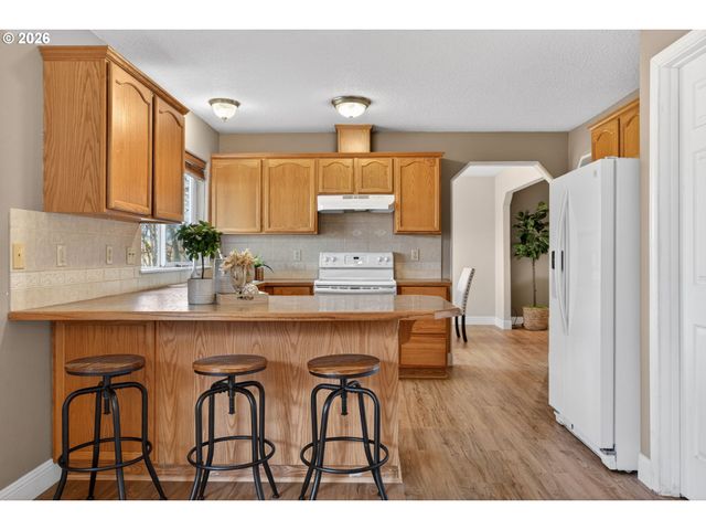 52407 Ne 14TH St, Scappoose, OR 97056