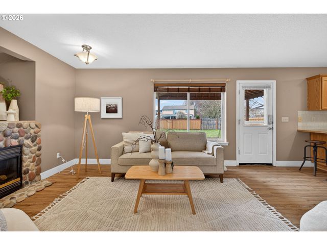 52407 Ne 14TH St, Scappoose, OR 97056