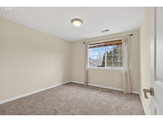 52407 Ne 14TH St, Scappoose, OR 97056