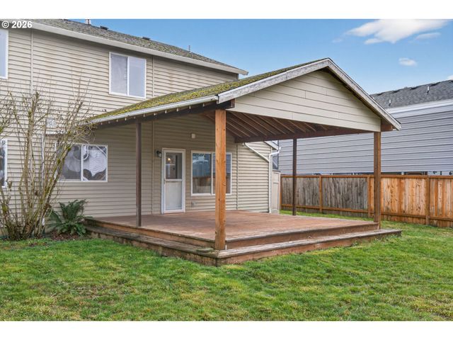 52407 Ne 14TH St, Scappoose, OR 97056