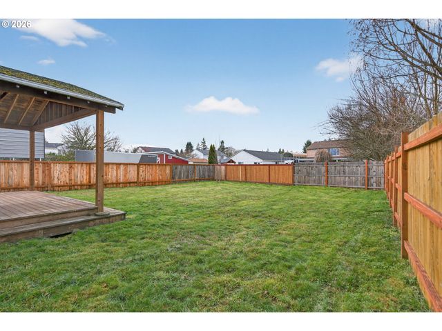 52407 Ne 14TH St, Scappoose, OR 97056