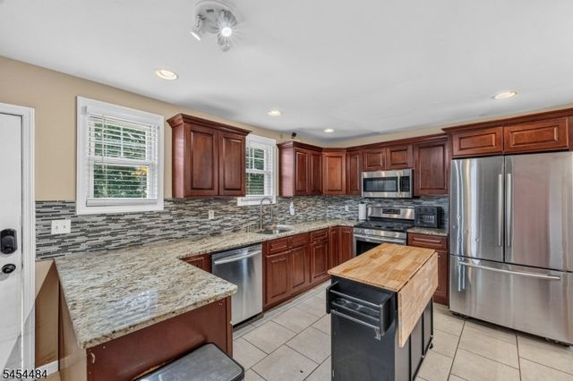 444 Clifton Ave, Newark City, NJ 07104
