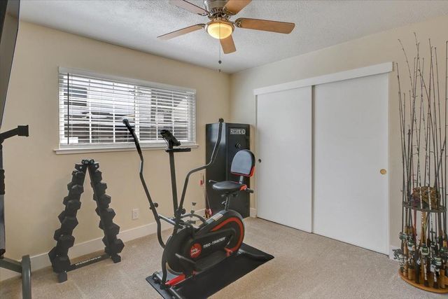 5401 Norway Dr, Orangevale, CA 95662