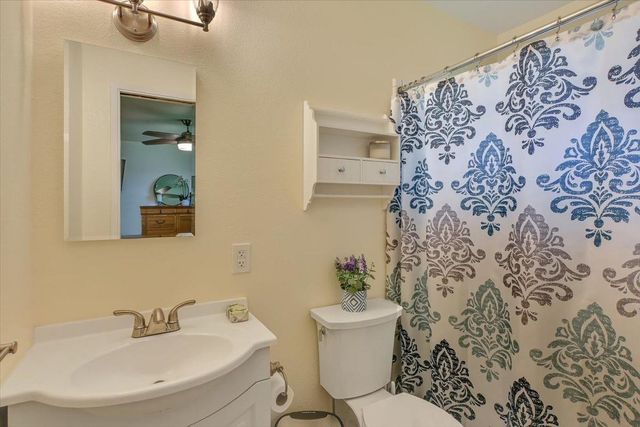 5401 Norway Dr, Orangevale, CA 95662