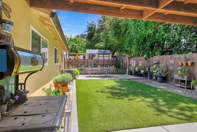 5401 Norway Dr, Orangevale, CA 95662