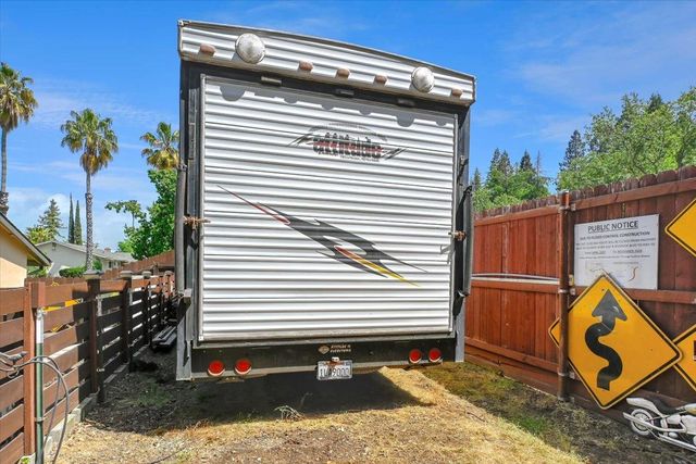 5401 Norway Dr, Orangevale, CA 95662