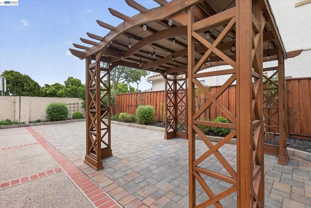 4252 Escudo Ct, Dublin, CA 94568