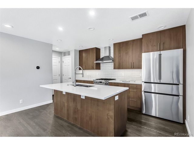 2160 Spruce St, Denver, CO 80238