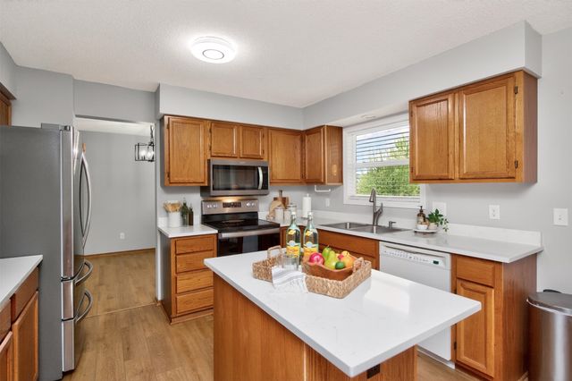 1090 2nd St Court, Waukee, IA 50263