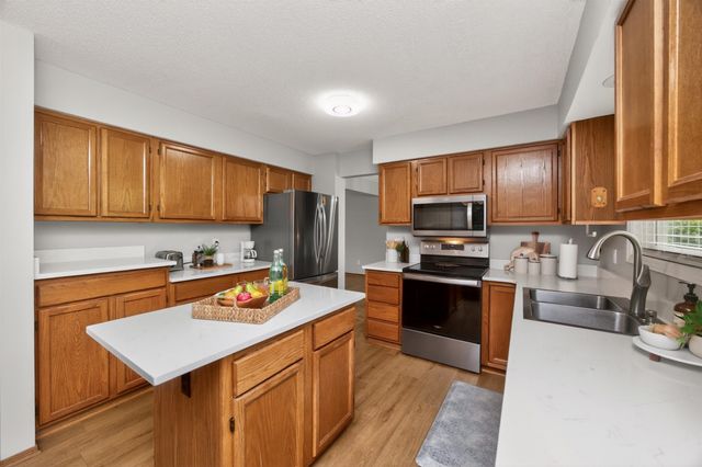1090 2nd St Court, Waukee, IA 50263