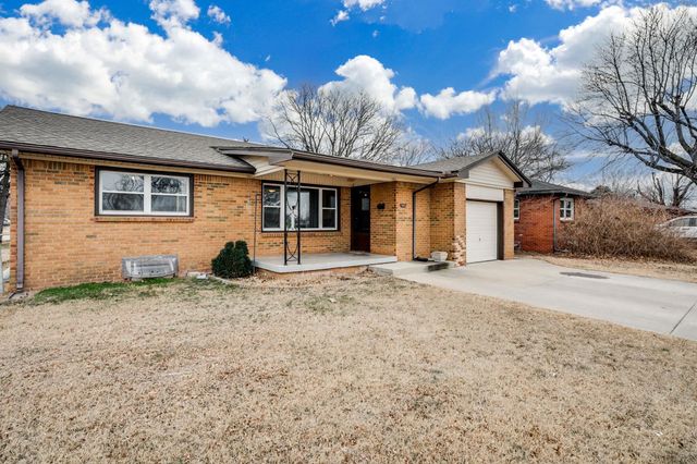 1001 W Grand Ave, Haysville, KS 67060