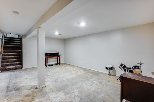 1001 W Grand Ave, Haysville, KS 67060