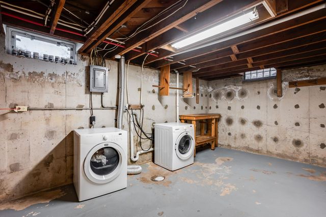 1001 W Grand Ave, Haysville, KS 67060