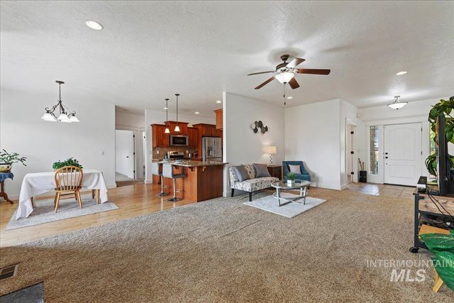 9466 S Kelsan Ave, Kuna, ID 83634